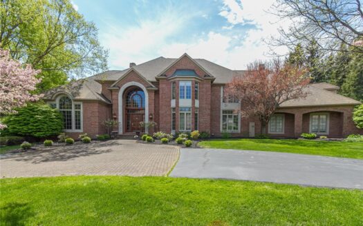11 Abbey Woods, Pittsford
