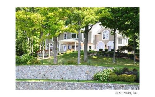 4380 Lincoln Wood Drive, Gorham
